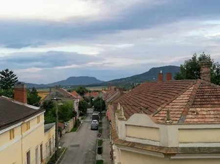 Maison d'hôtes Szent Gyorgy Apartman Light *